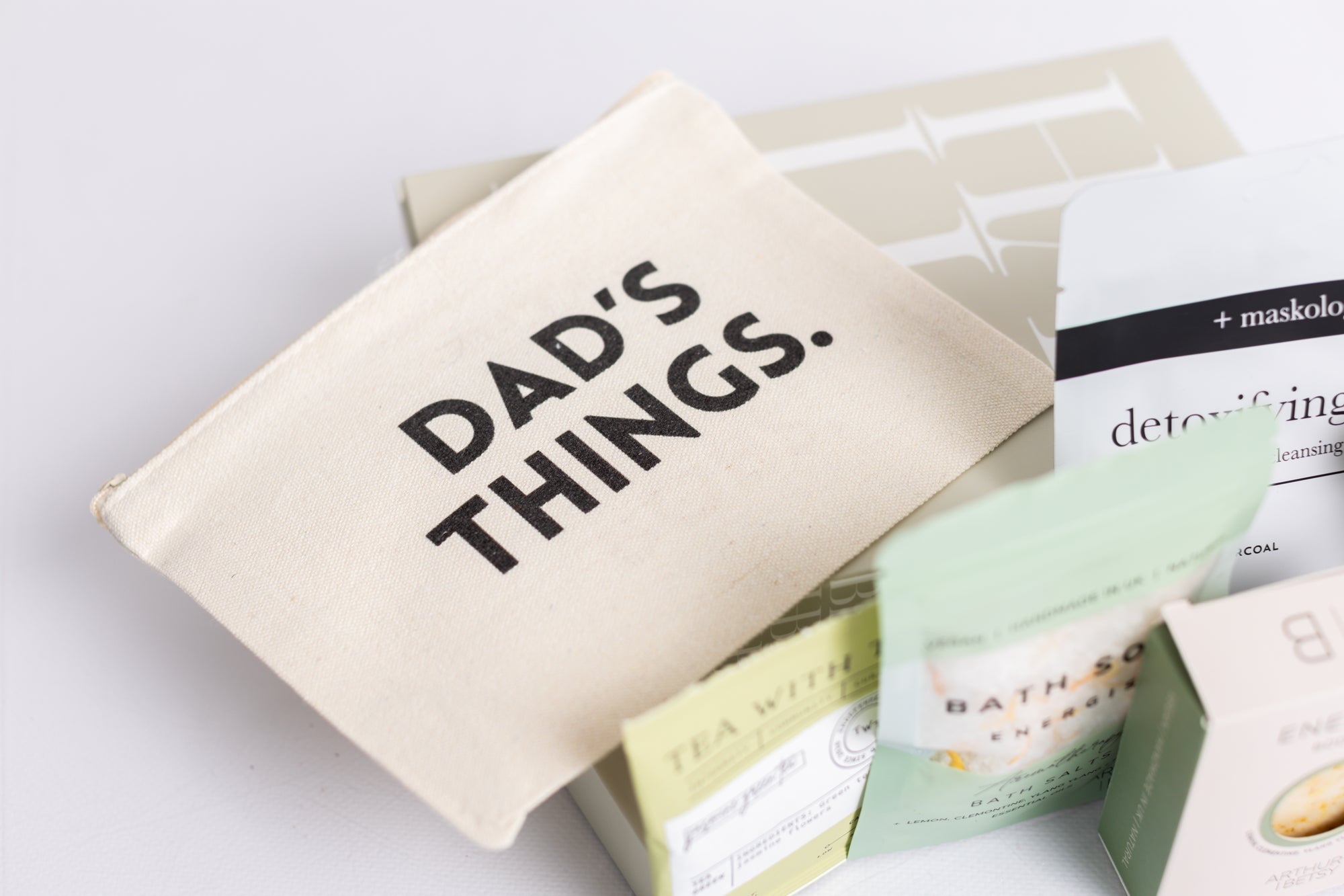 gifts for dads, new dad gifts, new baby gifts, dad gift box, dad hamper, gift for dad to be, dad to be gifts, new dad gifts, dad birthday gifts, daddy gifts, daddy gift box, daddy presents, dad hamper, new dad hamper